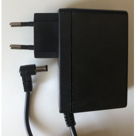 KOZMOS PSA-230S / 9V 500MA Boss Pedallar için Adaptör KOZMOS PSA-230S / 9V 500MA Boss Pedallar için Adaptör