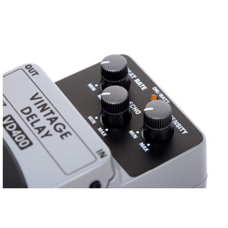 BEHRINGER VINTAGE DELAY VD400 Pedal BEHRINGER VINTAGE DELAY VD400 Pedal