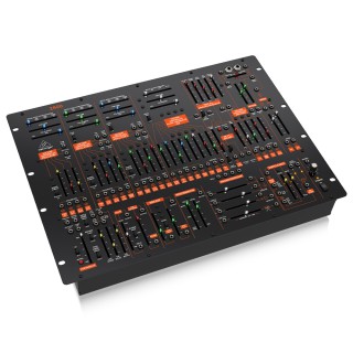 BEHRINGER 2600 / Analog Synthesizer BEHRINGER 2600 / Analog Synthesizer
