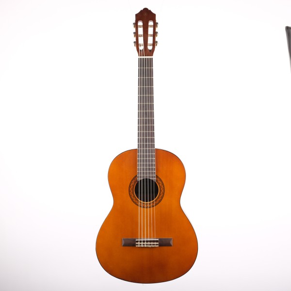 [Outlet] Yamaha C40 Klasik Gitar (Natural) (OL 24-24049)