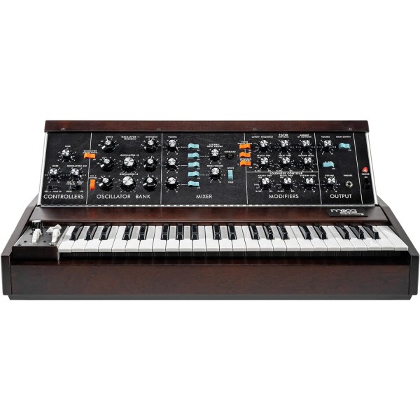 Moog 2022 Edition Minimoog Model D Analog Synthesizer (Maun)